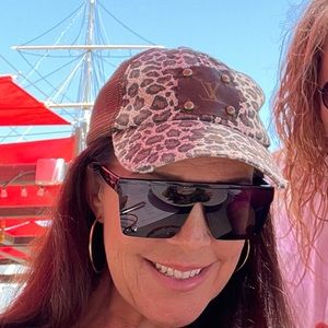 Meet your Posher, Patricia